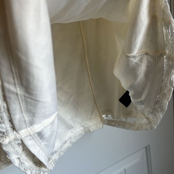 Torrid Stretch Lace Off Shoulder Corset Seamed Long Sleeve Top - Picture 8 of 9